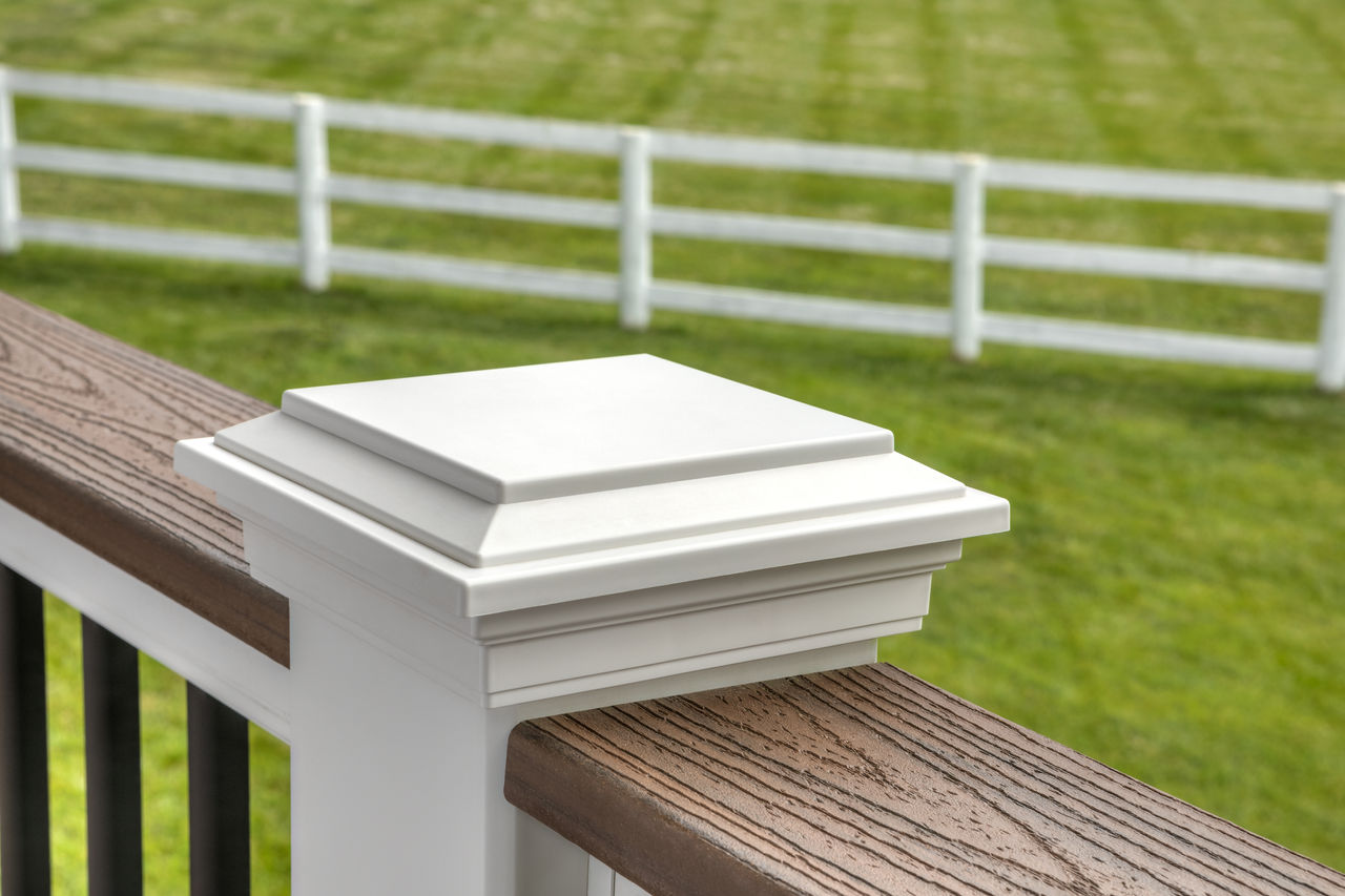 Benefits of Composite Deck Railing for your Deck | Trex