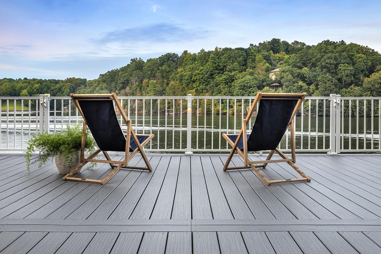 8 Lake House and Lakeside Deck Ideas | Trex | Trex