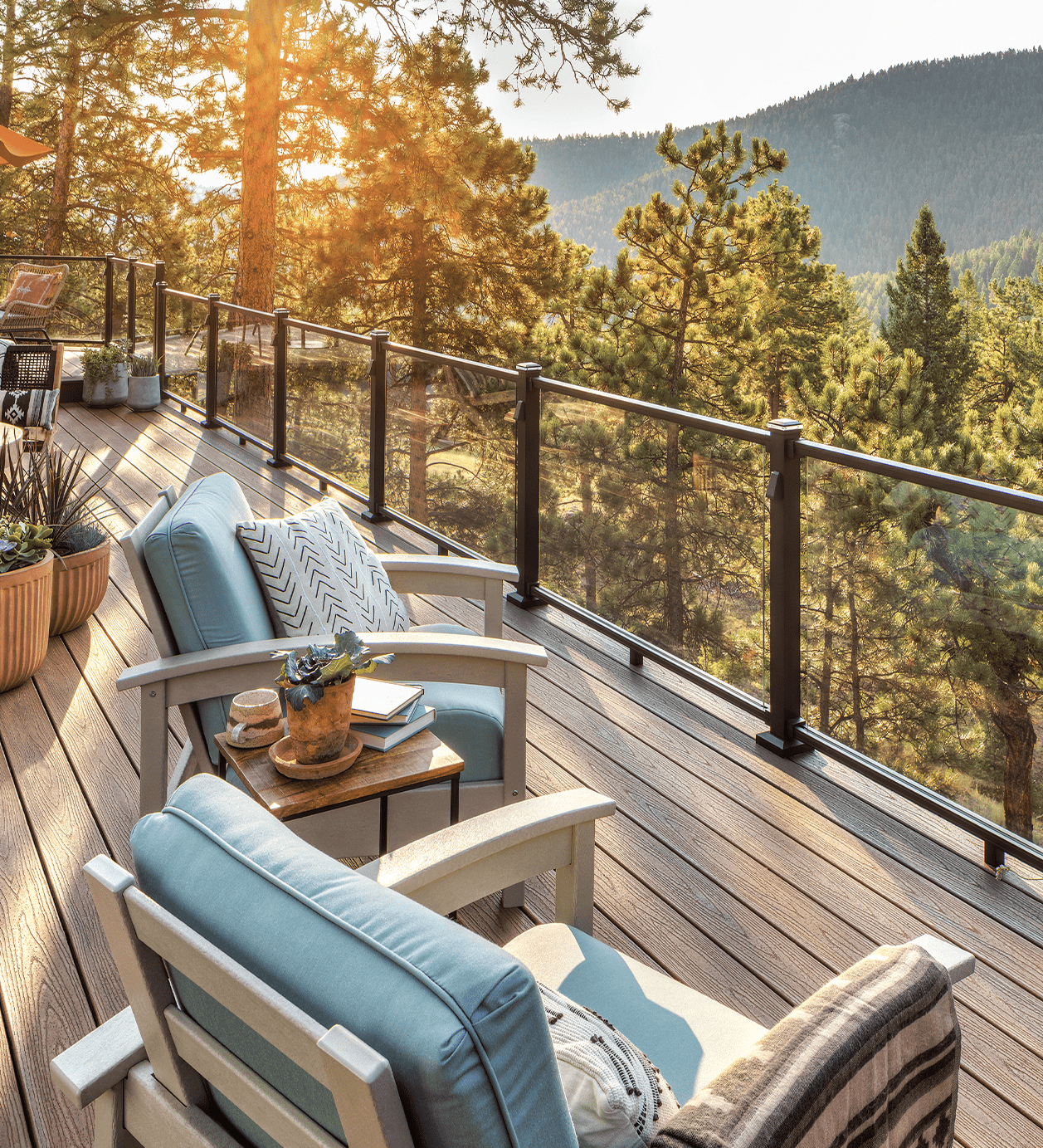 trn-colorado-golden-hour-glass-railing-lookout