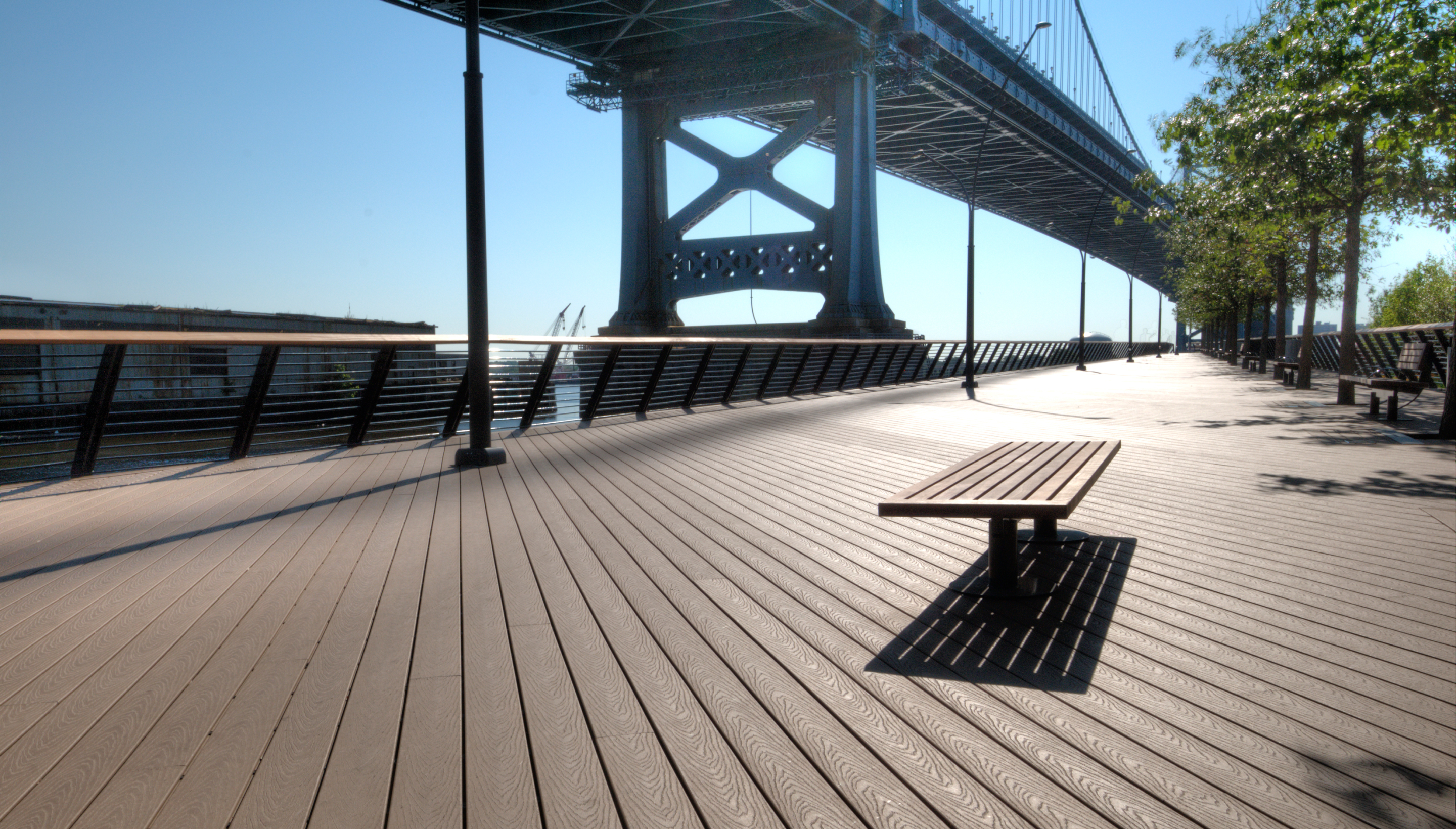 Trex decking: Philadelphia's Race Street Pier